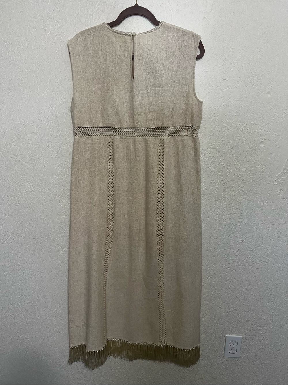 Doen 100% Silk Dress Medium Beige Linen - Picture 7 of 9